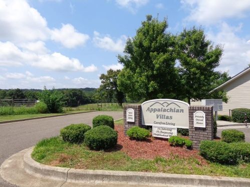 30 Brittany Ct, Big Canoe GA  30143-1913 exterior