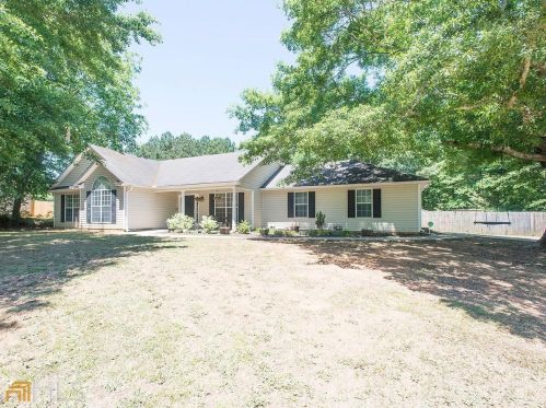 1227 Coan Dr, Locust Grove, GA 30248-2149