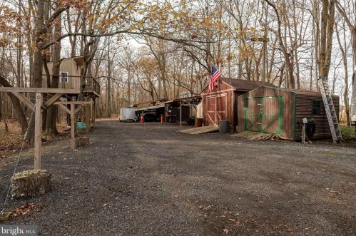 6132 Shady Side Rd, Shady Side MD exterior