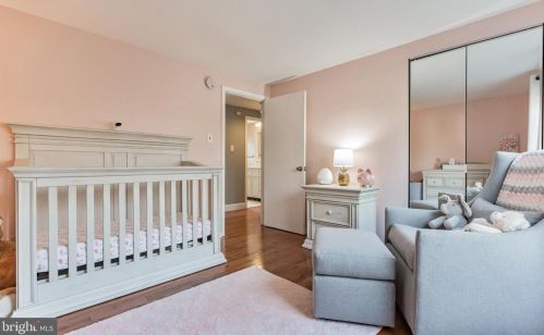 241 Nassau Dr, Tavistock NJ 08033-3976 exterior