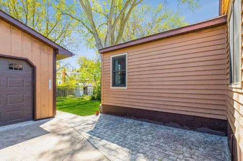1862 4th St, Saint Paul MN  55110-3165 exterior