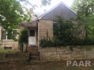 127 Frances Ave, Peoria, IL 61614-5008