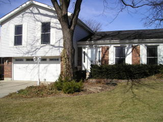 1444 Royal Dr, Addison, IL 60101-1183