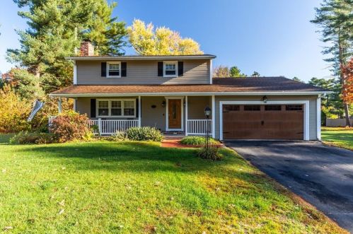 41 Magnolia Ln, Coventry, RI 02816-6636