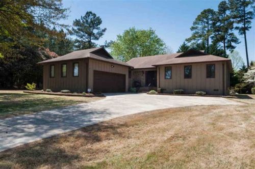 106 Clark Woods Dr, Inman, SC 29349-7064