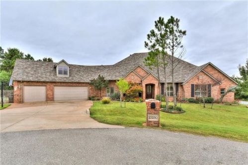 23250 Hunters Spring Dr, Edmond OK  73025-2357 exterior