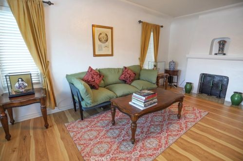 925 Emily St, Anaheim CA  92805-1910 exterior