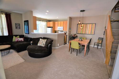 452 Majestic Ln, Oswego, IL 60543-4028