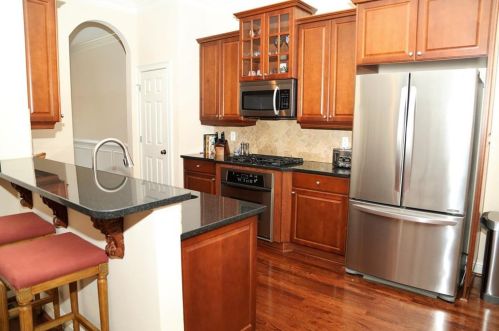 1222 Parkside Village Dr, Marietta, GA 30060-7955