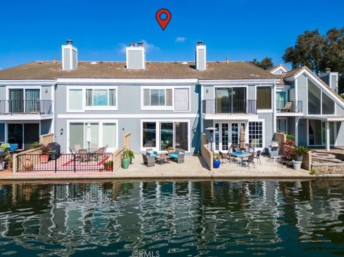 3832 Montego Dr, Huntington Beach, CA 92649-2006