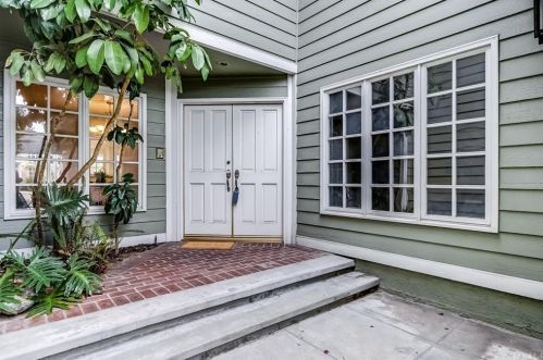 42 Dover Pl, Manhattan Beach, CA 90266-7229