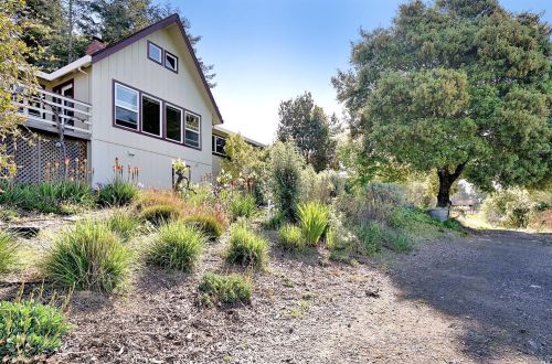850 Grandview Rd, Sebastopol, CA 95472-2930