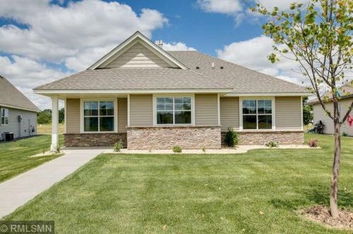 549 Taft Loop, Spectacle Lake, MN 55008-9354