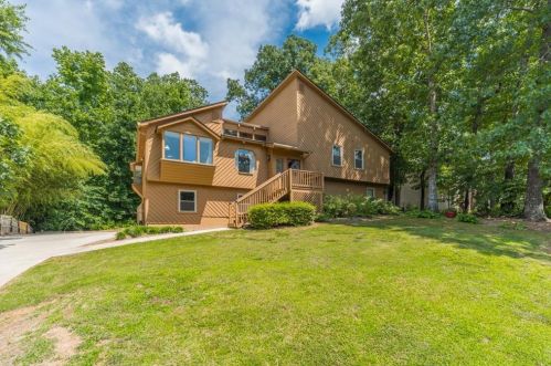 1328 Shadowood Ct, Marietta, GA 30066-3977