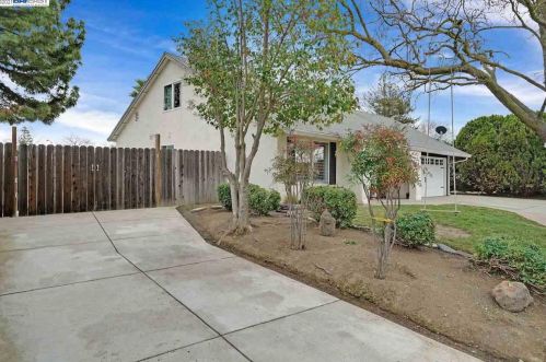 509 Hagemann Dr, Livermore, CA 94551-6037