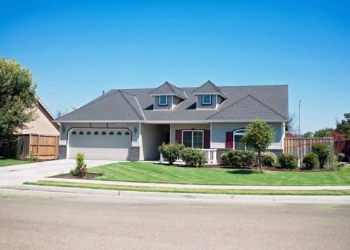 974 Tranquility Ct, Lemoore, CA 93245-9148
