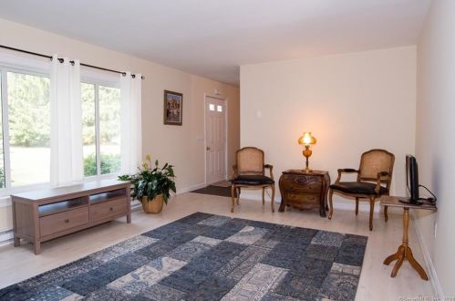 22 Sky Meadow Rd, Bethlehem, CT 06751-1510
