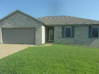 4600 Crown Ridge Ct, Evansville, IN 47725-7553
