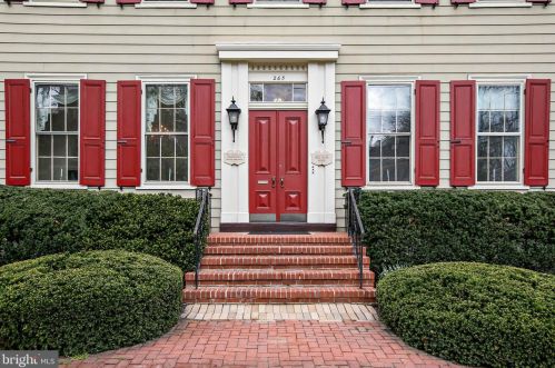 265 Kings Hwy, Tavistock NJ  08033-1983 exterior