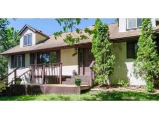 435 Magnolia Ln, Minneapolis MN  55441-5715 exterior