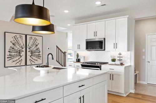 11269 Brookview Rd, Saint Paul MN  55129-9241 exterior