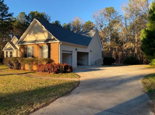 92 Deep Step Rd, Porterdale, GA 30014-1604