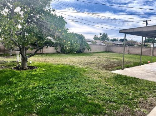 1936 Harle Ave, Anaheim CA  92804-6020 exterior