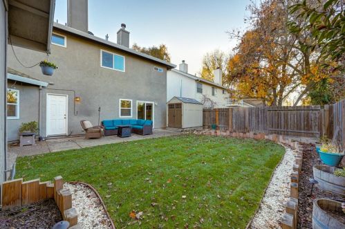 5652 Walnut Ave, Citrus Heights CA  95662-5316 exterior