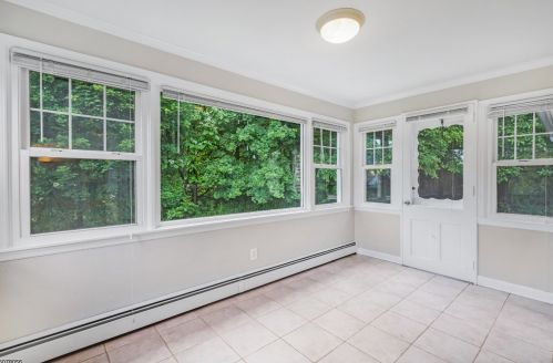 10 4th Ave, Dover NJ  07803-3239 exterior