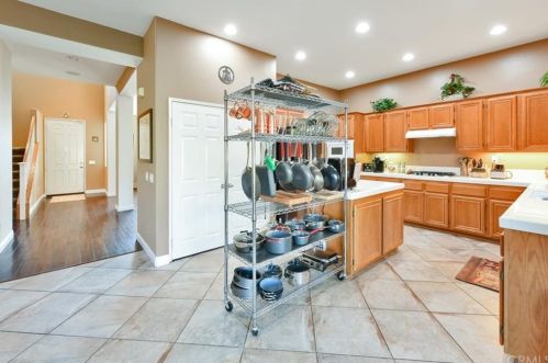 12372 Brianwood Dr, Riverside CA 92503-6754 exterior