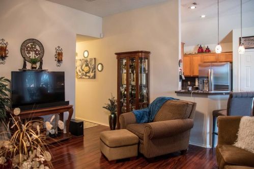 1821 Canterbury Cir, Fort Worth TX  76112-4001 exterior