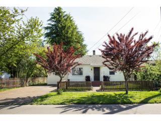 808 River St, Newberg OR  97132-3530 exterior