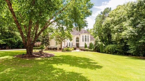 5303 Sandy Lk, Lithonia, GA 30038-3945