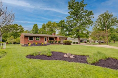 327 Fleming Rd, Cincinnati, OH 45215-2558