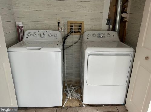 721 Morison St, Charles Town WV  25414-1436 exterior