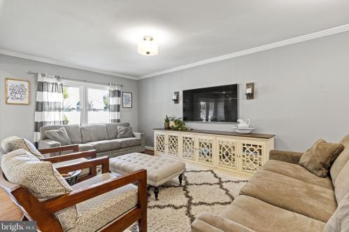 901 Balboa Dr, Silver Spring MD 20905-7422 exterior