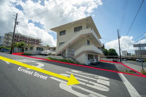 1405 Ernest St, Honolulu, HI 96822-5811