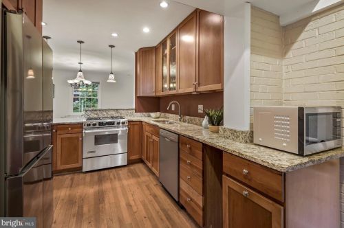 8024 Glenside Dr, Silver Spring MD 20912-7326 exterior