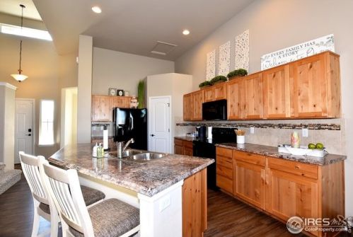 2731 Sapphire St, Loveland CO 80537-2024 exterior