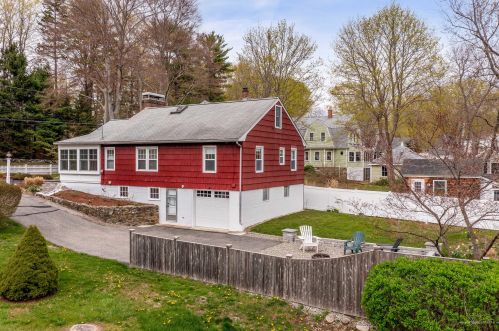 47 Long Sands Rd, York, ME 03909-1105