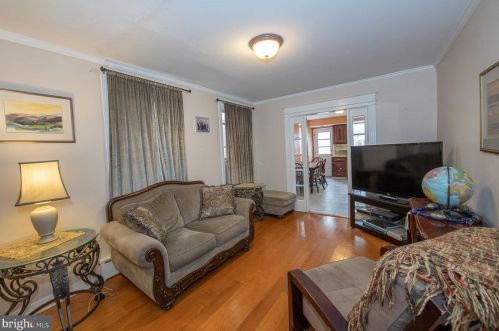 1413 Juniper St, Philadelphia PA  19147-4924 exterior