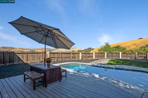 5334 Vista Point Ct, Concord CA  94521-5017 exterior