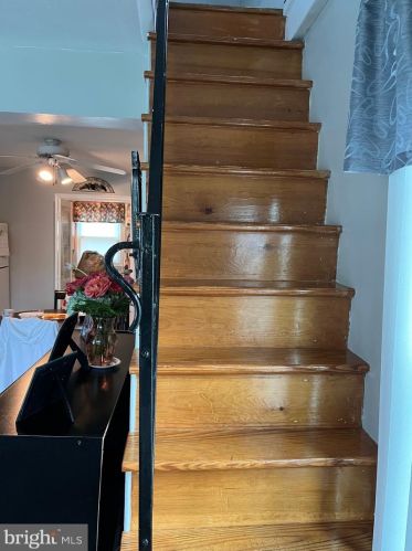 204 Samdin Blvd, Trenton NJ 08610-3934 exterior