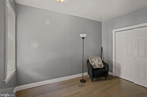 2222 12 St, Philadelphia PA 19147-1832 exterior