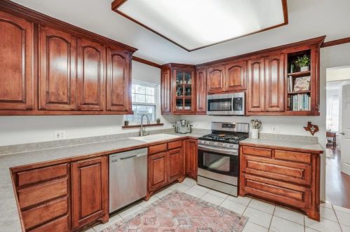 6116 Kenwick Ave, Fort Worth TX  76116-4627 exterior