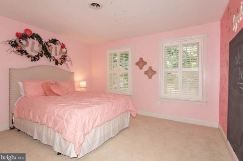 255 Lower Magothy Beach Rd, Severna Park MD  21146-2118 exterior