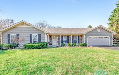 5711 Wild Ash Ln, Bull Valley, IL 60012-1236