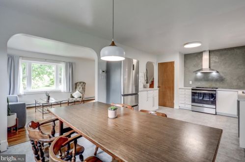 1651 Sunset Ave, Lancaster PA  17601-4355 exterior