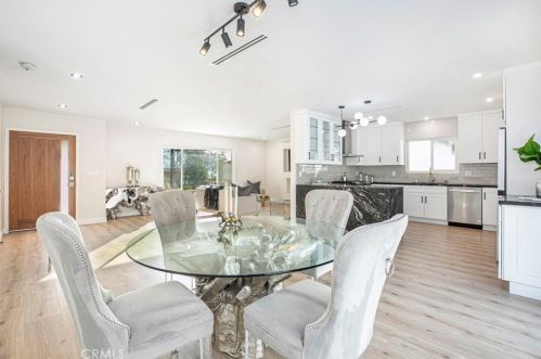 3579 Pontiac St, Glendale CA  91214-1822 exterior