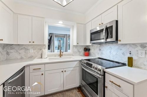 106 Adrian Pl, Atlanta GA  30327-4003 exterior